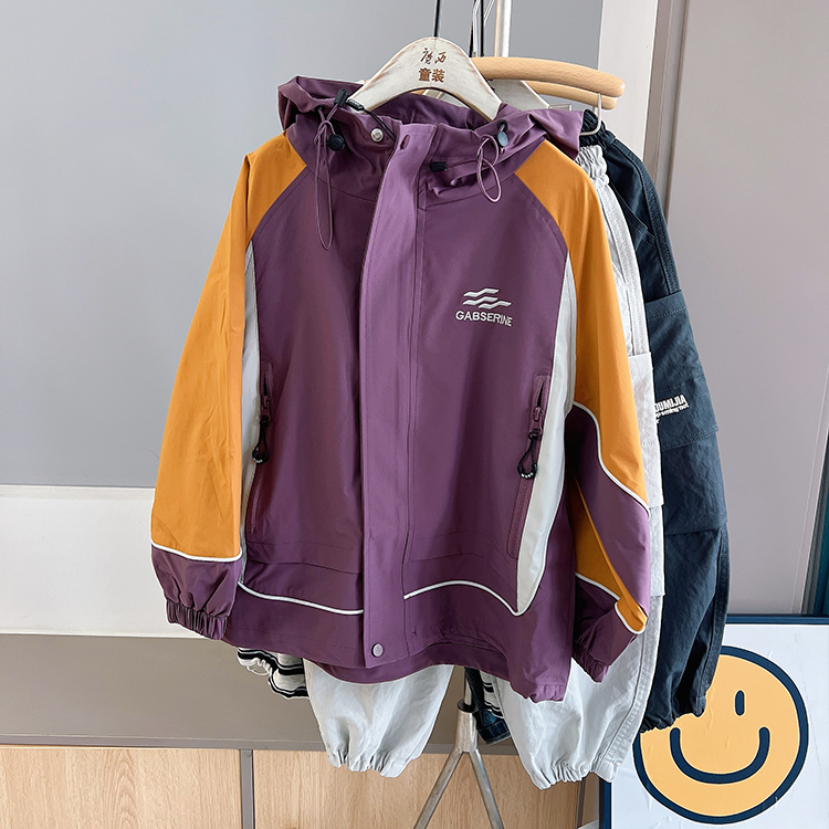 儿童秋季拼色冲锋衣外套