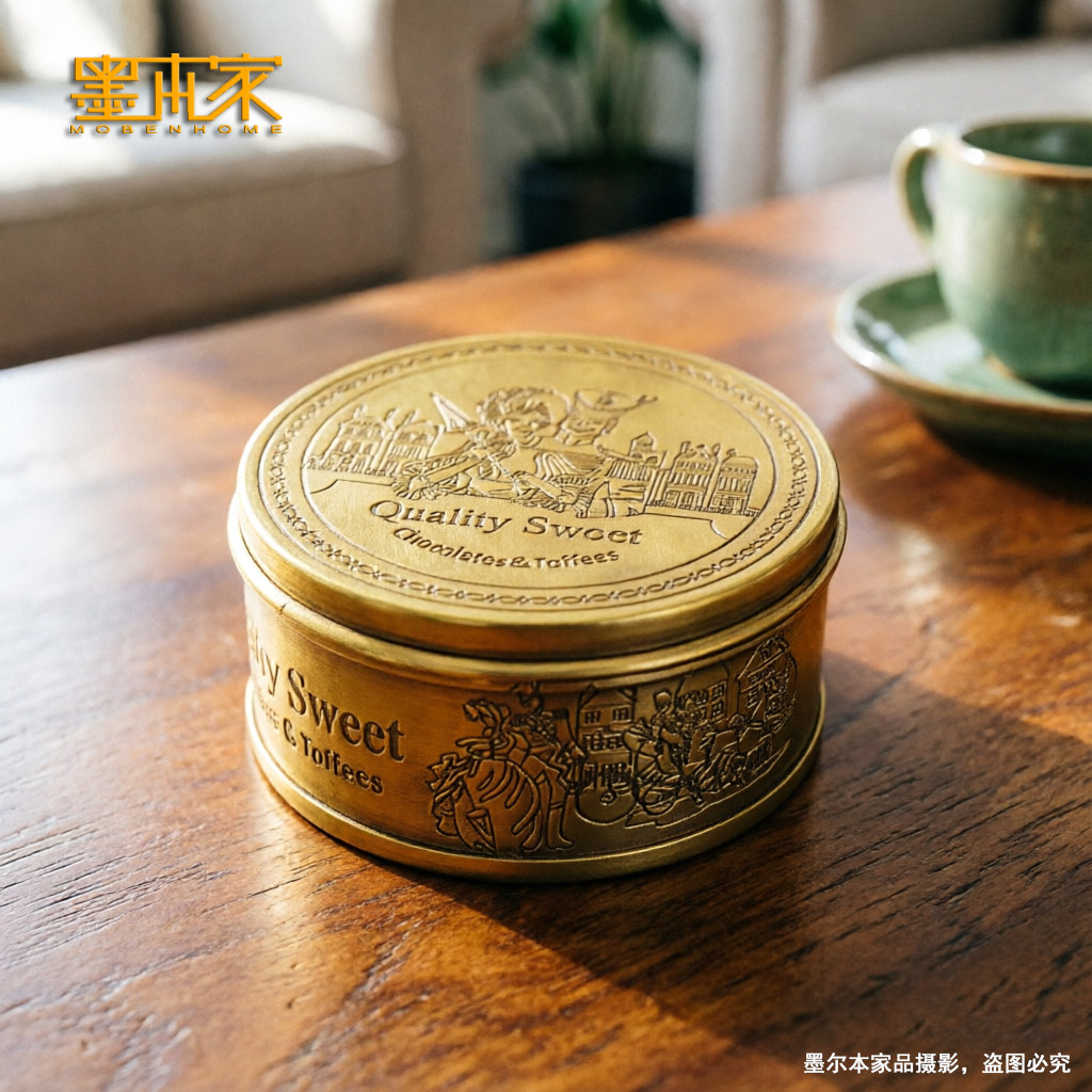 欧式进口复古黄铜圆形桌面收纳盒手工浮雕储物盒茶叶罐装饰摆件