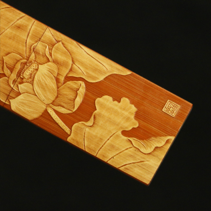 东阳名家戚挺飞本工老玉竹纯手工精工雕刻荷莲牙签盒把件