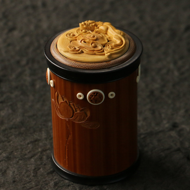 十几年老玉竹东阳名家张念超本工精工雕刻蝈蝈罐鸣虫器具收藏竹雕