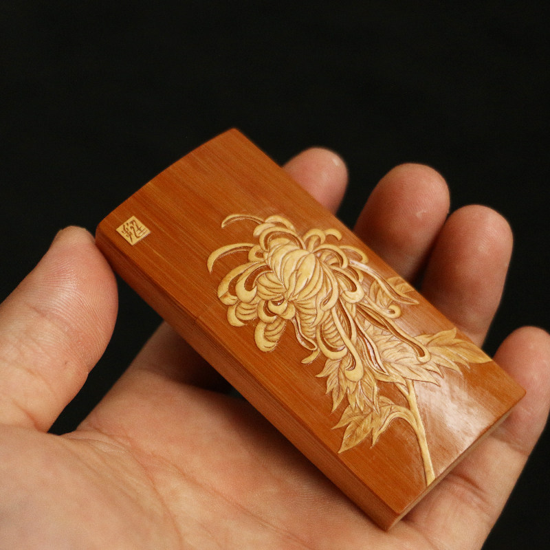 存放十几年玉竹老料名家戚挺飞本工纯手工陷地刻精工雕刻牙签盒竹,特色手工艺,竹编/竹雕,淘宝优惠券,粉丝福利购,淘宝优惠卷