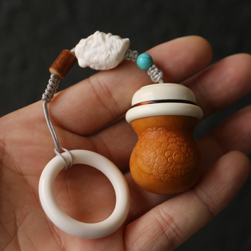 【招财金蟾】精选河北保定老葫芦猛犸牙口盖鹿角环手捏压花把件