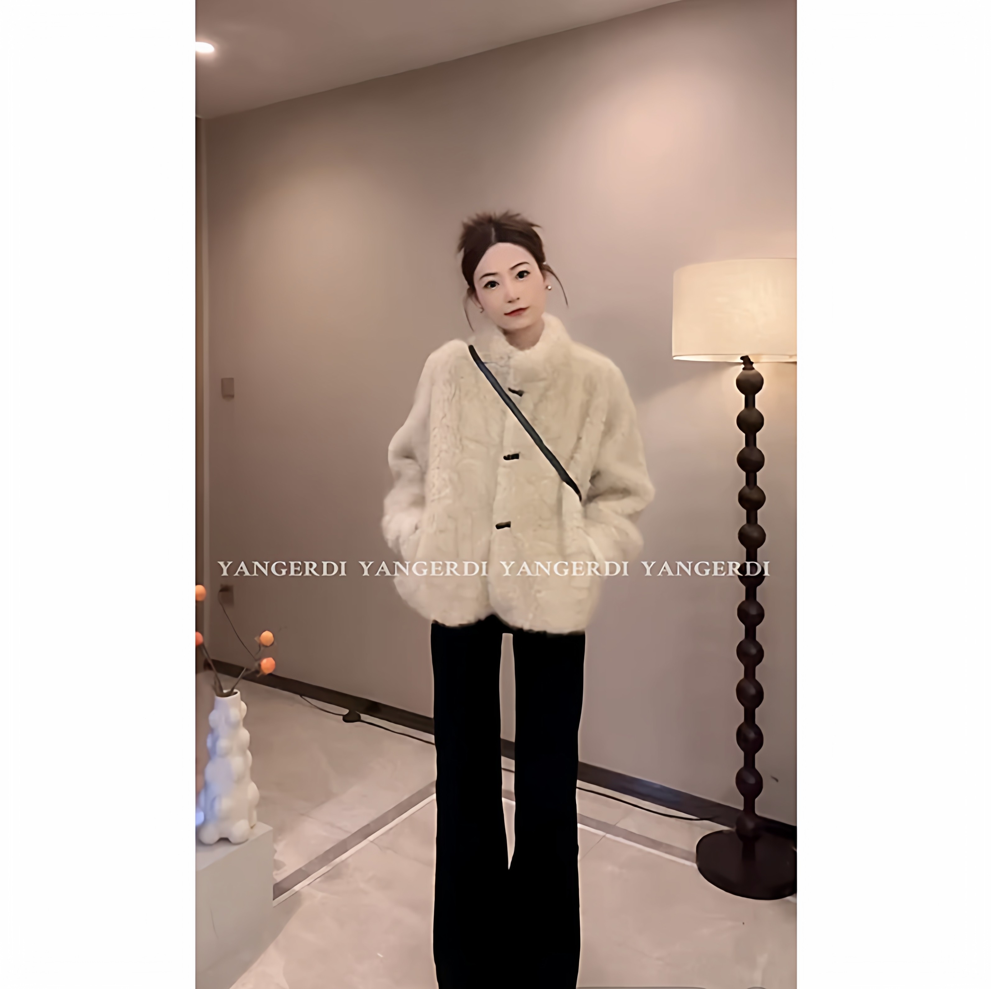 王姐工厂店牛角扣外套女欧洲站2025冬装新款百搭显瘦短款外套,女装/女士精品,短外套,淘宝优惠券,粉丝福利购,淘宝优惠卷