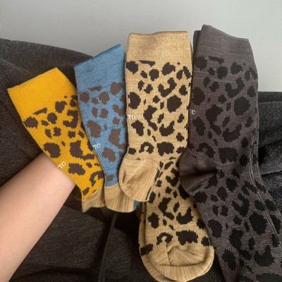 秋冬个性潮流豹纹双针中筒棉袜女