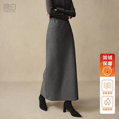 晚白2025年秋新款韩系时尚简约直筒长半身裙加绒针织后开叉半裙女