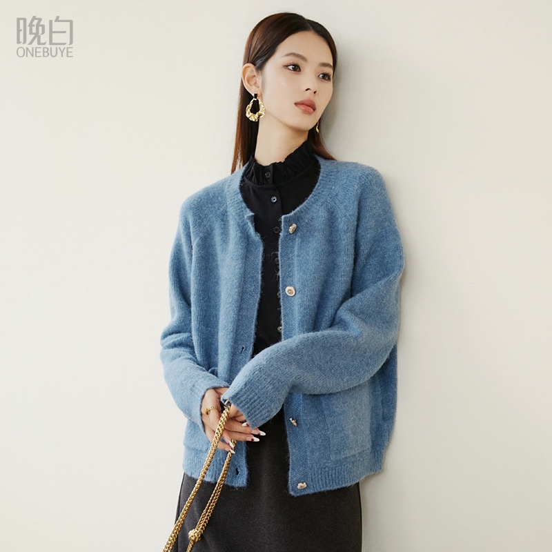 晚白纯色高弹软糯短针织开衫