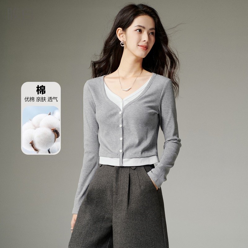 晚白2025年秋冬新款时尚含棉气质上衣高弹设计感亲肤显瘦T恤衫女