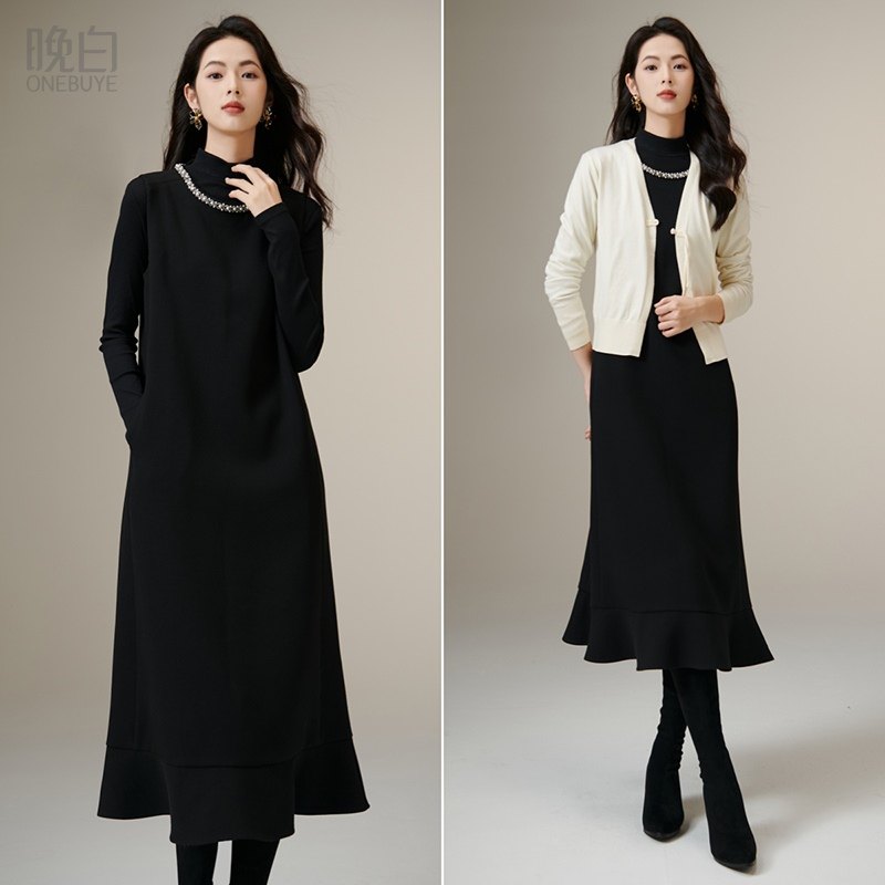 晚白2025年秋冬新款时尚钉珠优雅小黑裙垂顺修身气质无袖连衣裙