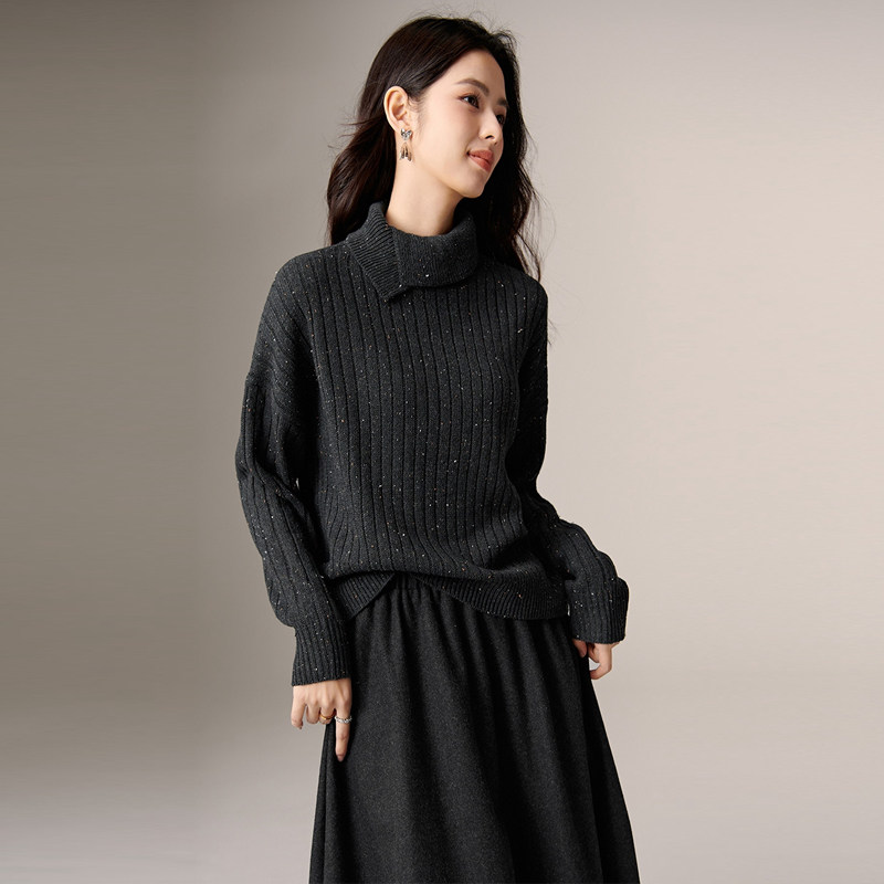 晚白2026年春新款时尚高领套头毛衣柔软舒适宽松大码显瘦针织衫女