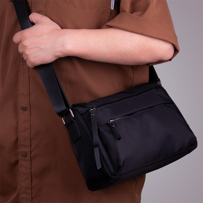 单肩包男斜挎包横款小背包帆布包