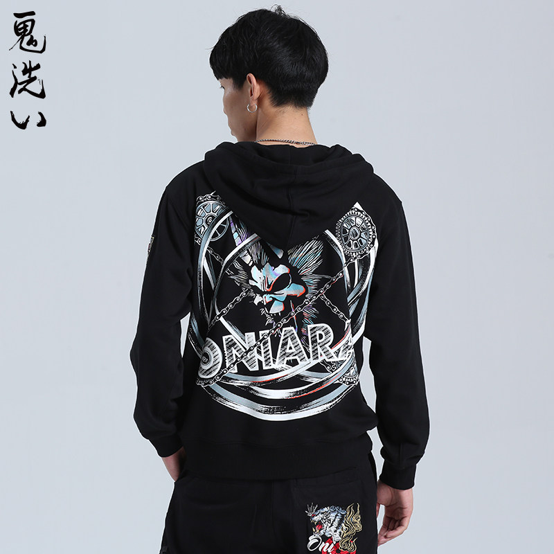 oniarai鬼洗春秋鬼洗金属鬼印花男士连帽套头卫衣 B240035