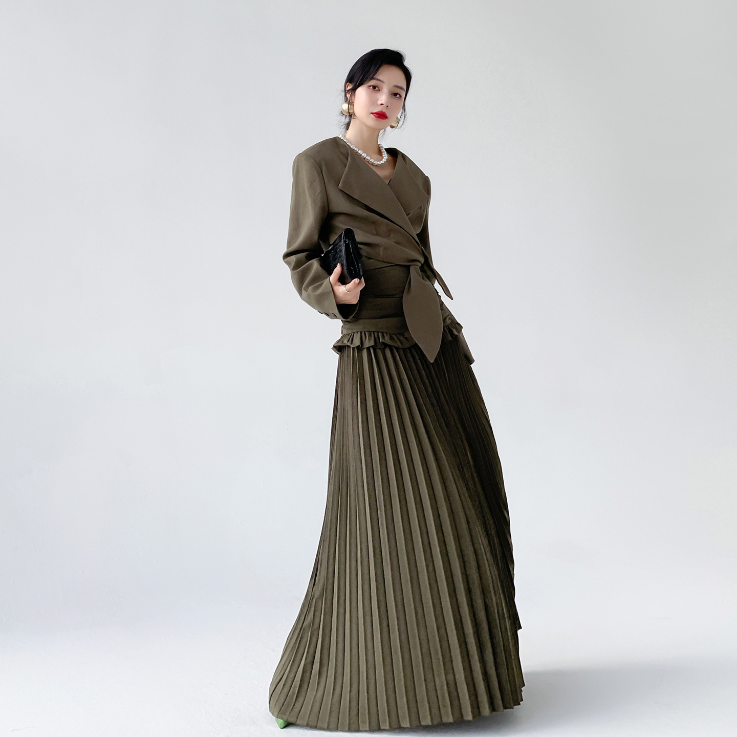 设计感小众时髦洋气高腰百褶裙