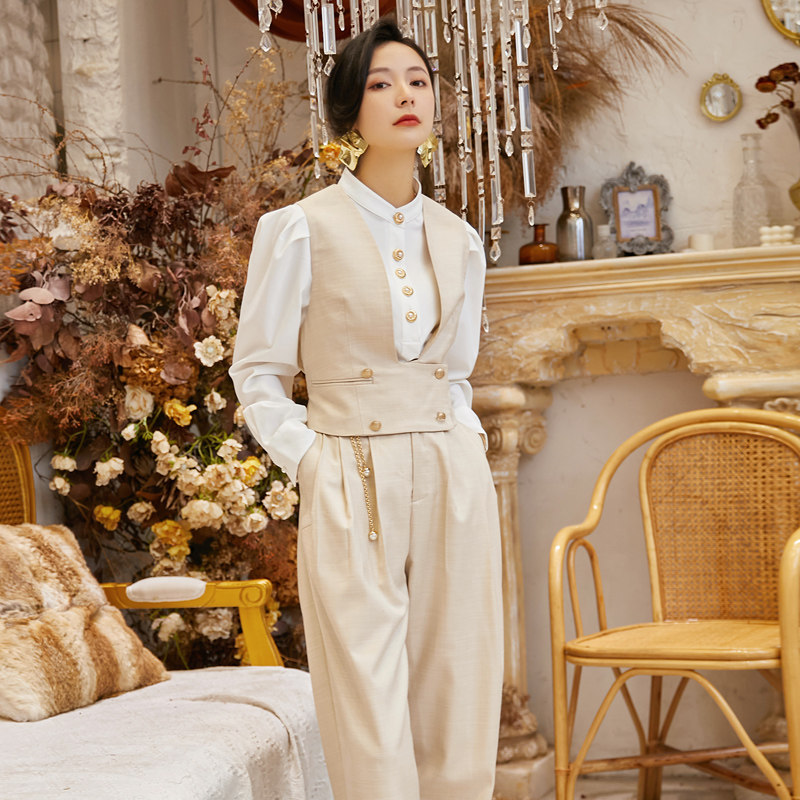 英伦复古风双排扣短款小西装中性超帅气马甲高腰长裤套装女装新款