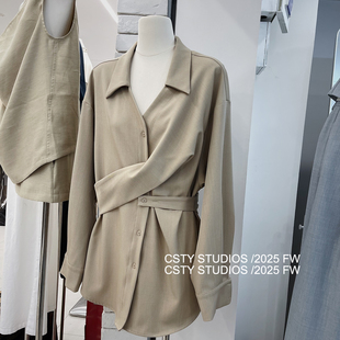 松弛感气质设计感交叉绑带收腰衬衫裙女秋季新款休闲百搭廓形上衣