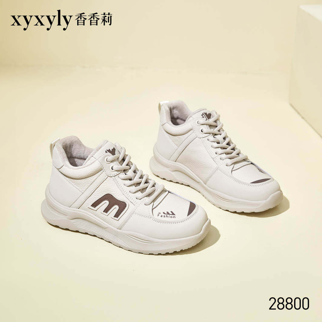 香香莉休闲女鞋2024冬季新款厚底运动圆头低帮休闲运动鞋女28800