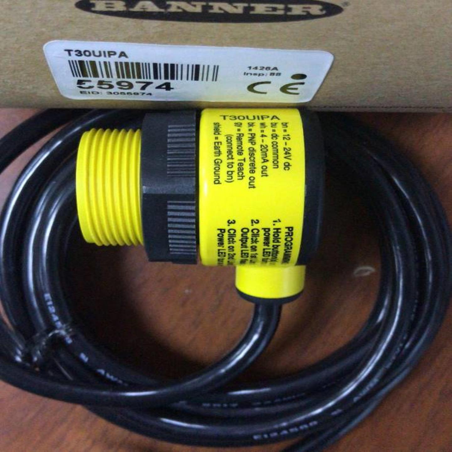 配件美国BANNER 邦纳 超声波传感器 T30UIPA  带开关量模拟量议价