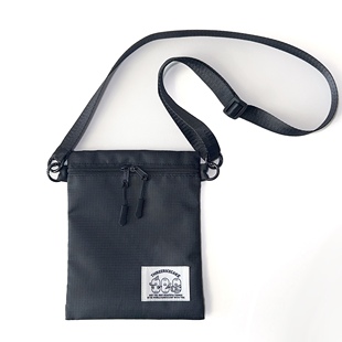 Threericecake 三个年糕 斜挎小包 手机小包  收纳袋 简约斜挎包