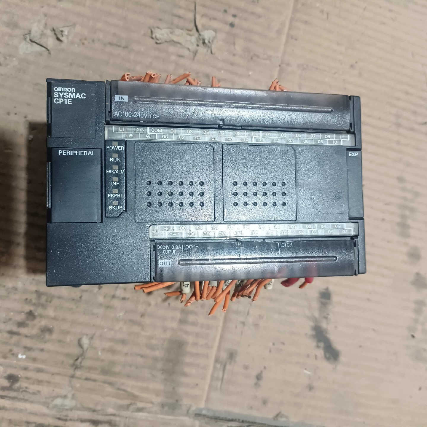 PLCE40DR一A刚拆机成色如图完好无损功能包好