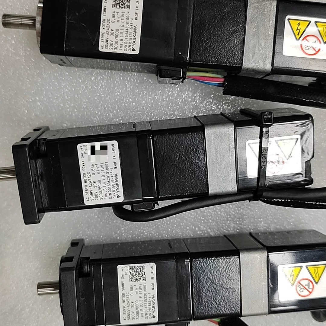 安川电机+SGMMV-A3A2A2C，实图拍摄，功能正常，成