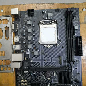 七彩虹H410M-T PRO V20主板  带hdmi接口，