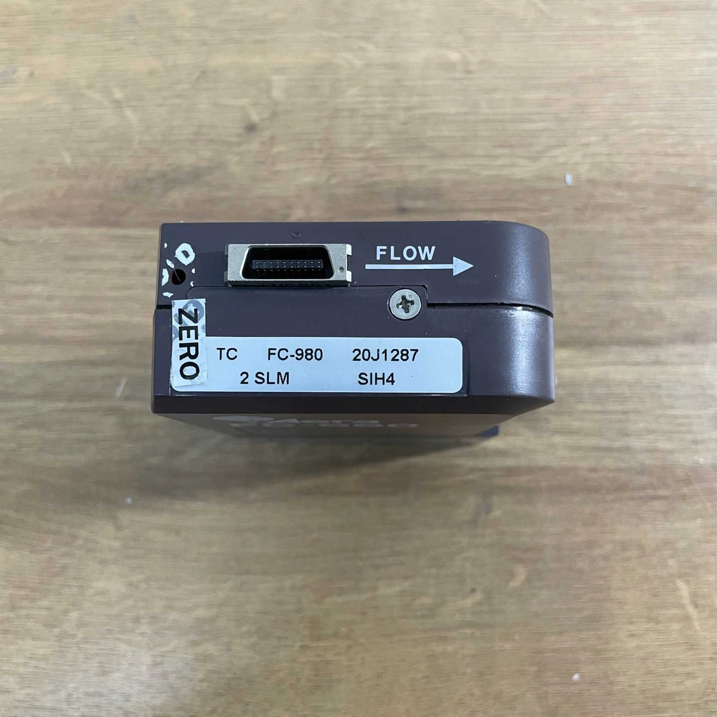 Aera FC-980 Mass Flow Controll