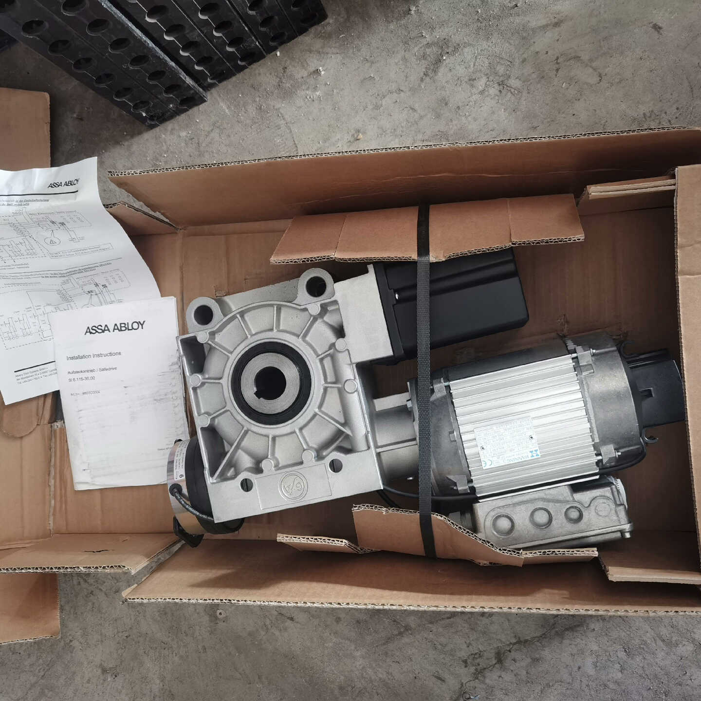 德国ASSA ABLOY亚萨合莱卷帘门 提升门电机，非霍曼卷