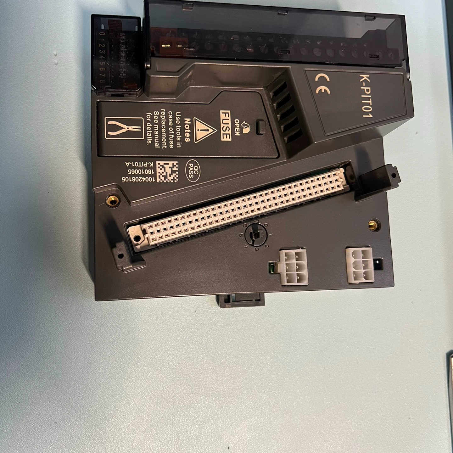 和利时模块底座 K-PIT01，成色漂亮充新，功能包好