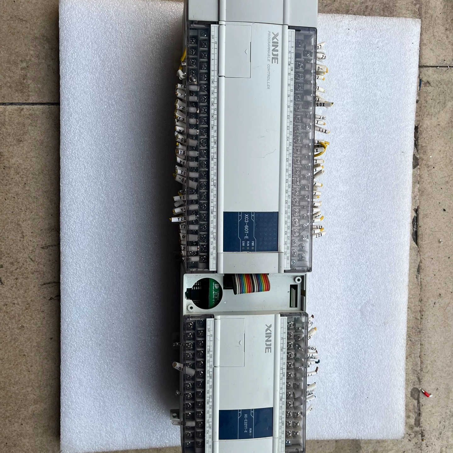 信捷plcXC3-60R-E带一个XC-E32YT-E二手拆