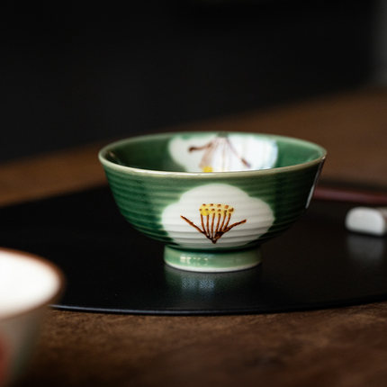 日本进口釉下彩椿花陶瓷饭碗手工日式防烫高脚汤碗粥碗