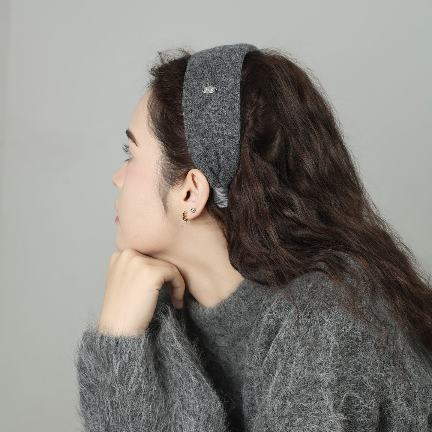 灰色小羊毛针织发箍小香风头箍新款2026春夏宽边头饰高级感发卡女