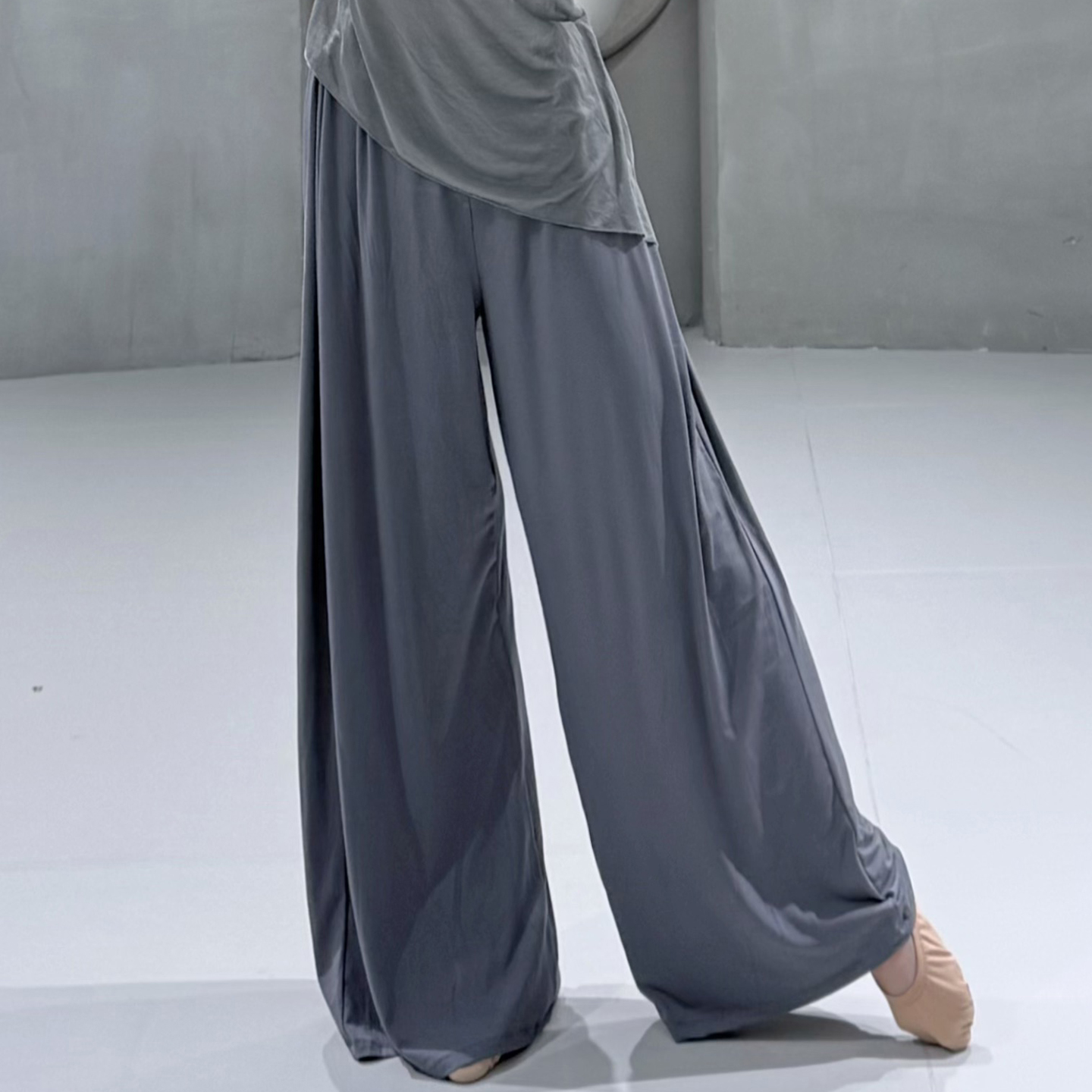 衣霓子现代舞阔腿裤飘逸柔顺垂感