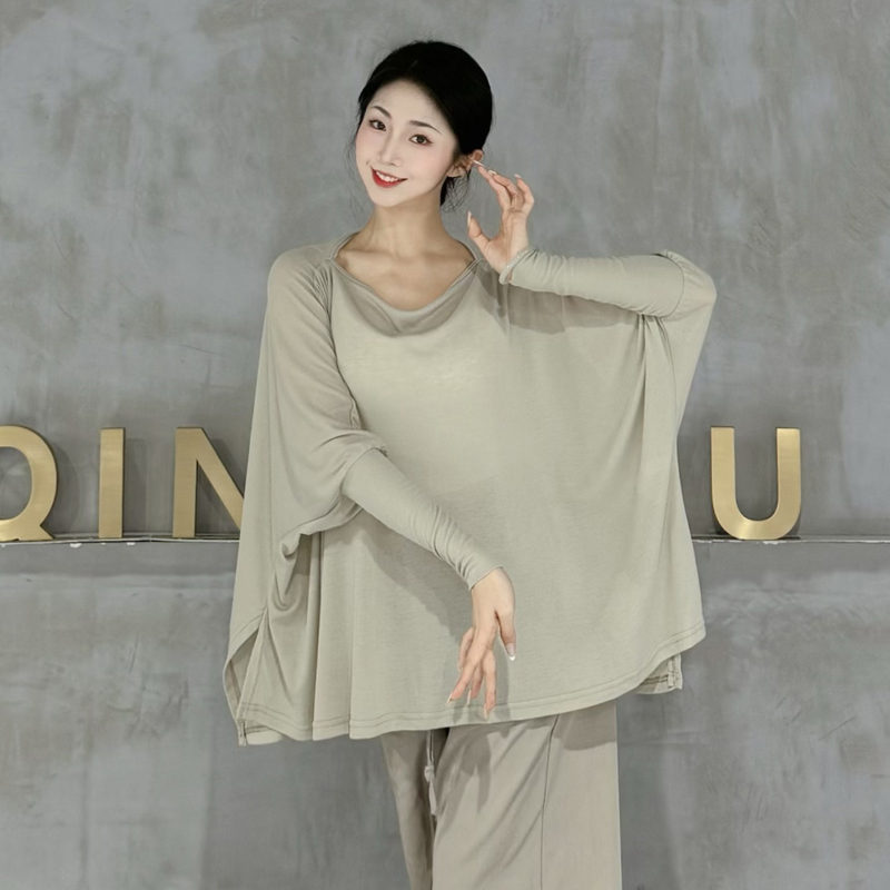 衣霓子现代舞宽松罩衫飘逸蝙蝠袖