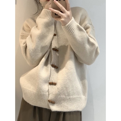 花漾女孩慵懒风牛角扣圆领纯色针织开衫外套时尚百搭秋冬减龄毛衣