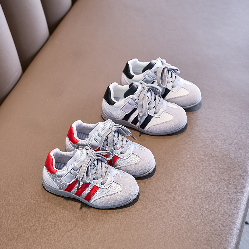 真皮儿童德训鞋2026春季新款韩版低帮女童板鞋透气软底男童运动鞋