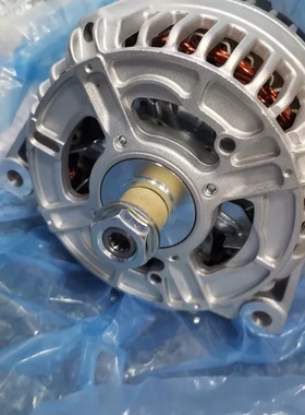 宝马格压路机05729385发电机DEUTZ道依茨01183604 01182399发电机