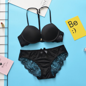 无痕蝴蝶夏季美背聚拢前扣挂脖文胸少女士薄厚款蕾丝性感内衣套装