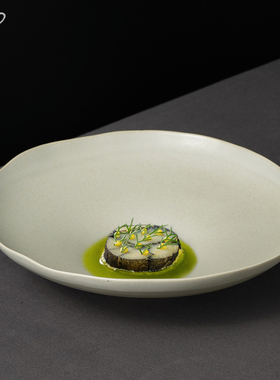 高级感陶瓷不规则异形斗笠碗汤碗沙拉碗深盘子意境菜盘西餐厅餐具