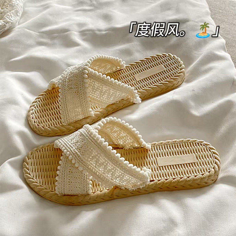 海岛度假风交叉凉拖鞋女夏外穿配裙子新款百搭平底仙女风沙滩拖鞋