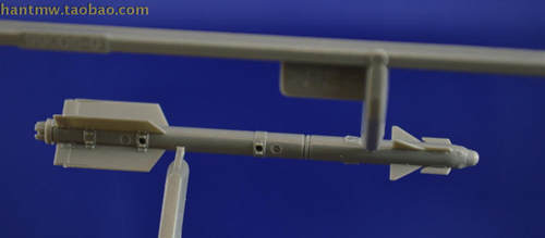 R-73红外空对空导弹1/48塑料模型
