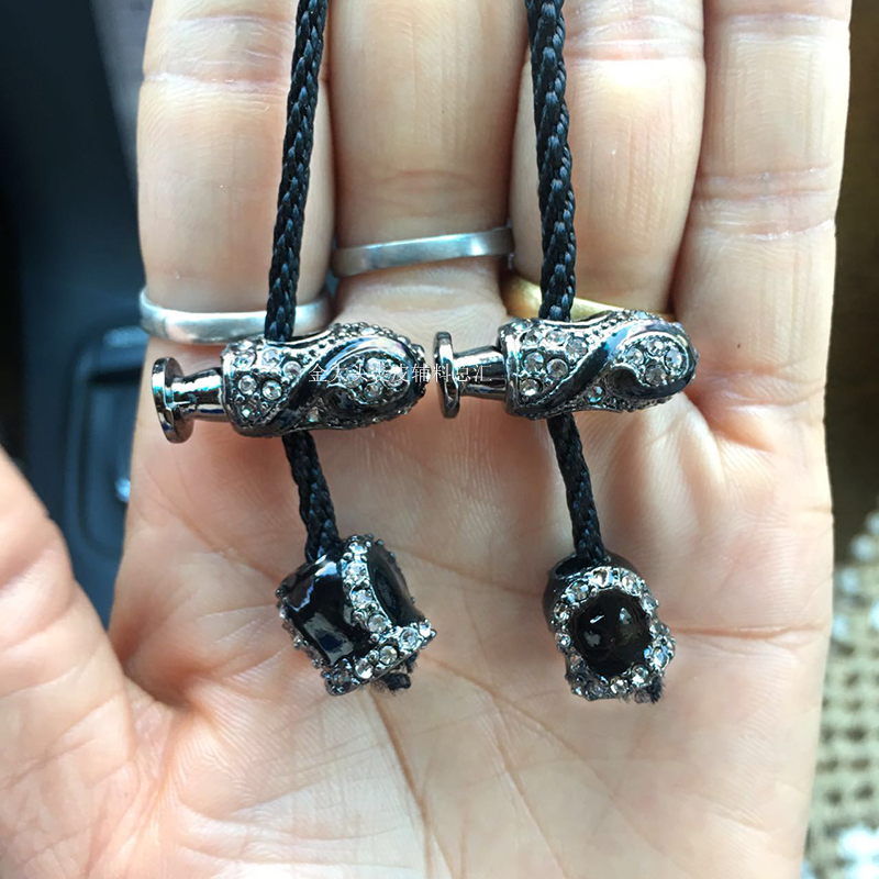 貂皮大衣、裘皮大衣纽扣 进口钻扣装饰扣 高档吊钟卡扣。S型卡扣