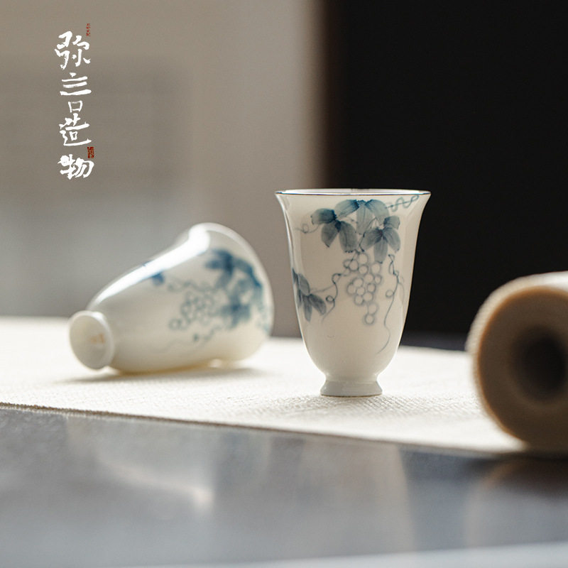 弥言白瓷青花手绘葡萄茶杯手工聚香闻香杯家用品茗杯单个功夫茶具