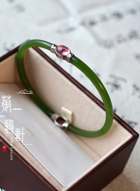【薇一珠宝】与君隔千里与君同望月碧玉碧玺手镯独家设计