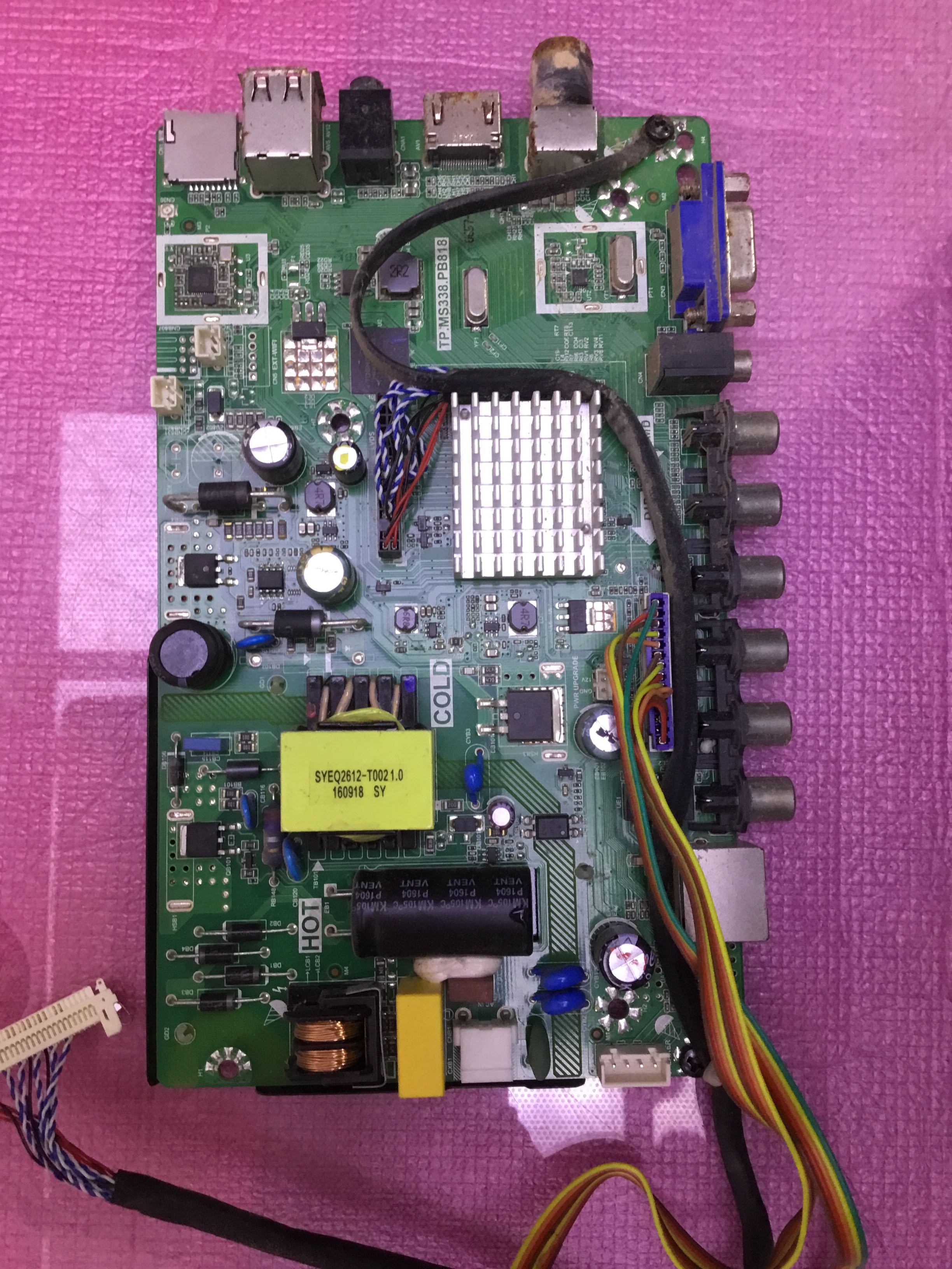 原装AKAI TV-32A500-S 主板TP.MS338.PB818屏LC320DXY(SJ(A6)