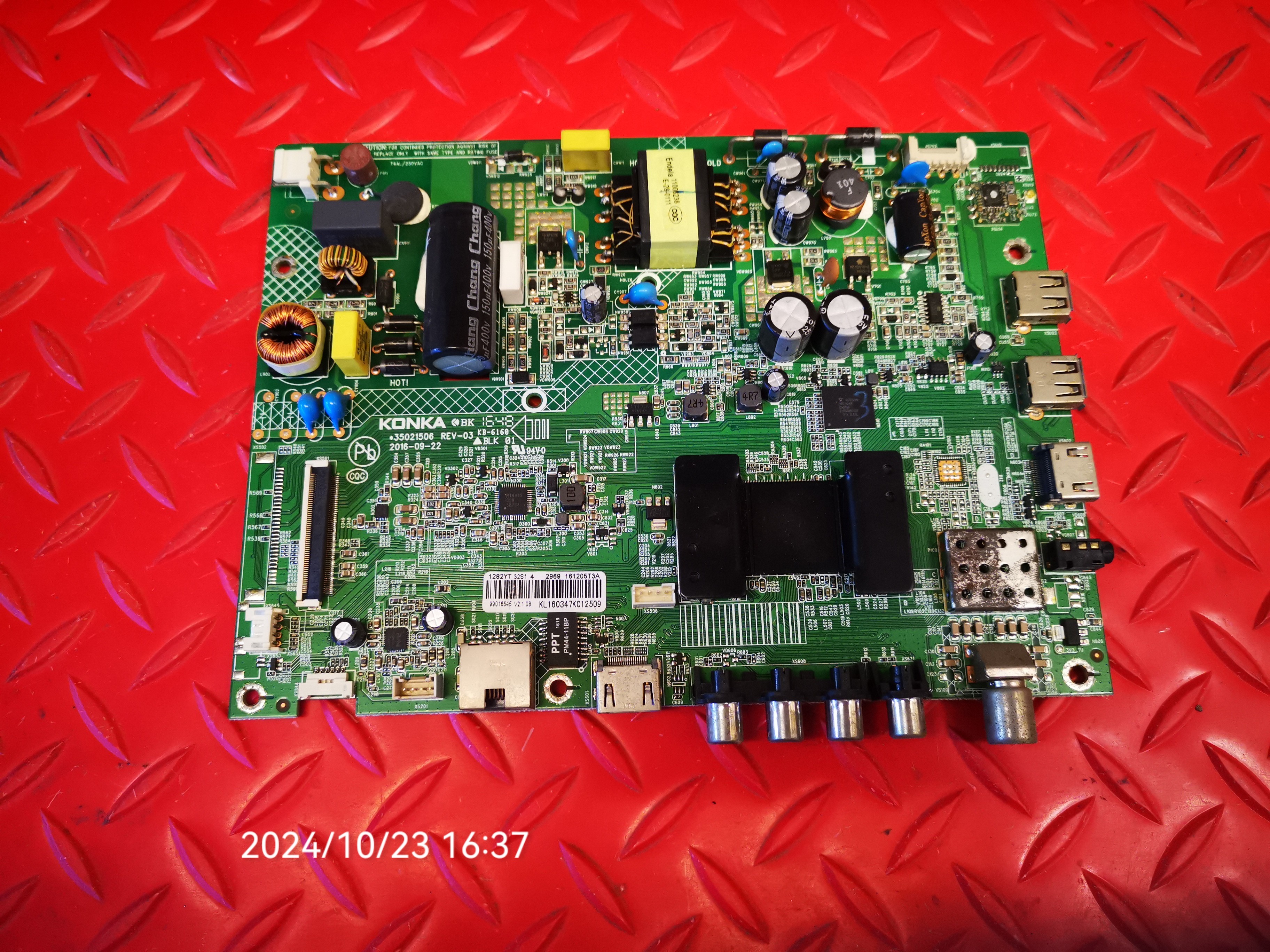 原装康佳 LED32S1主板35021506屏1282YT 72001282Y