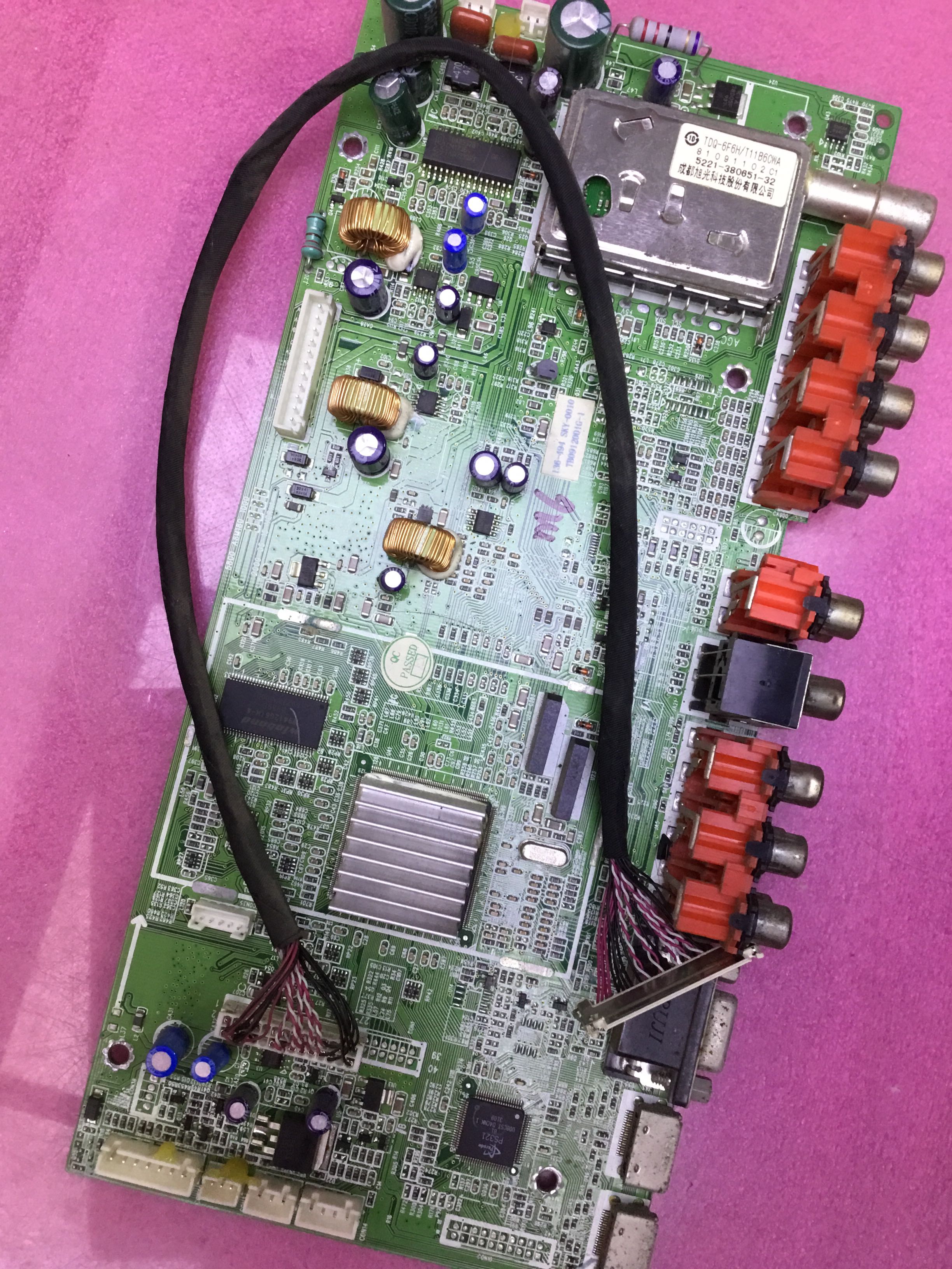 原装创维32L01HM 主板 5800-A8M180-1000配屏S3150TA0c