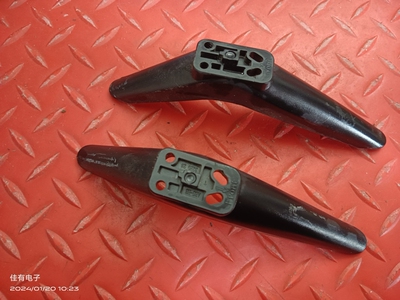 适用于海尔电视底座LE32B3300W 电视桌面支架 送螺丝