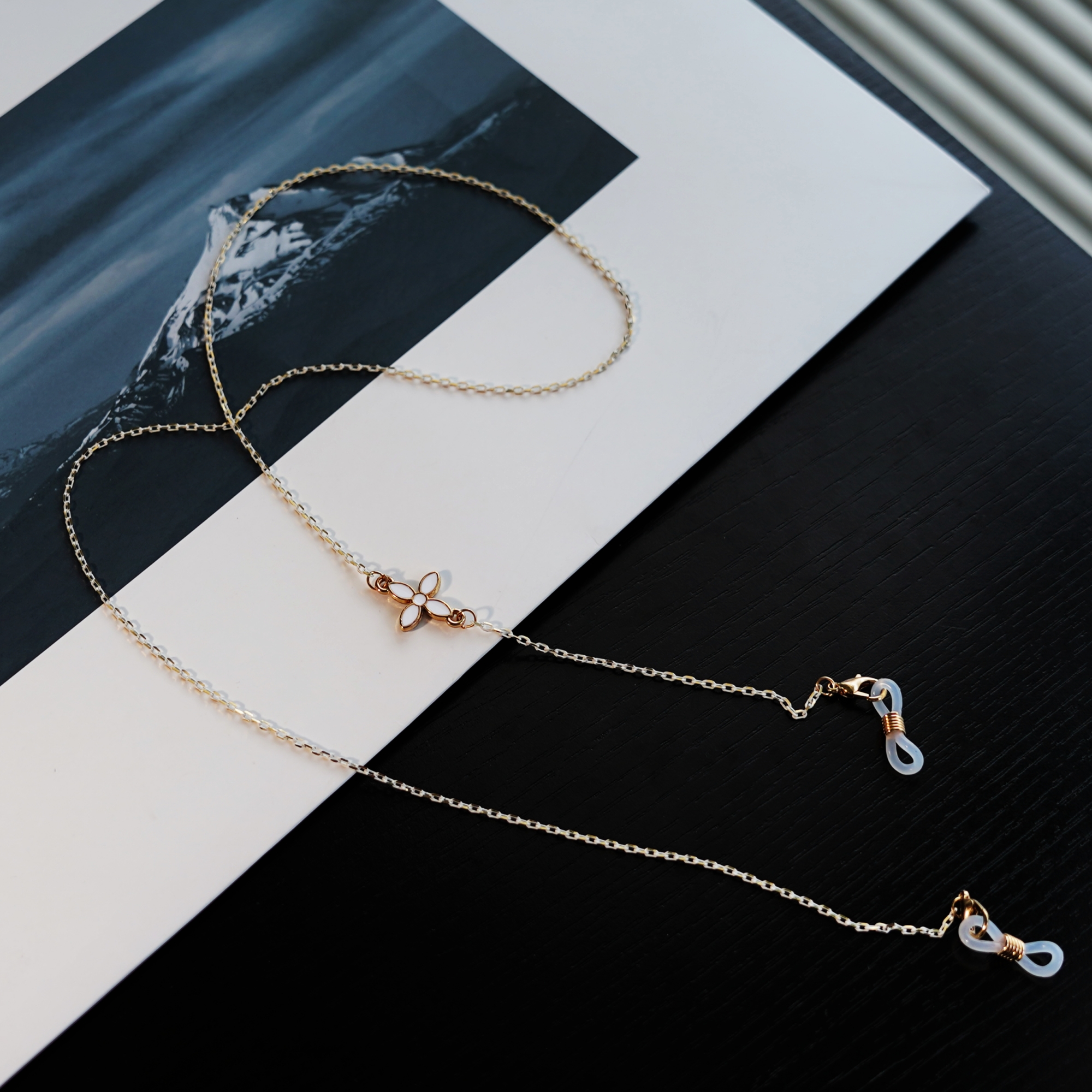 单边四叶花金属眼镜链