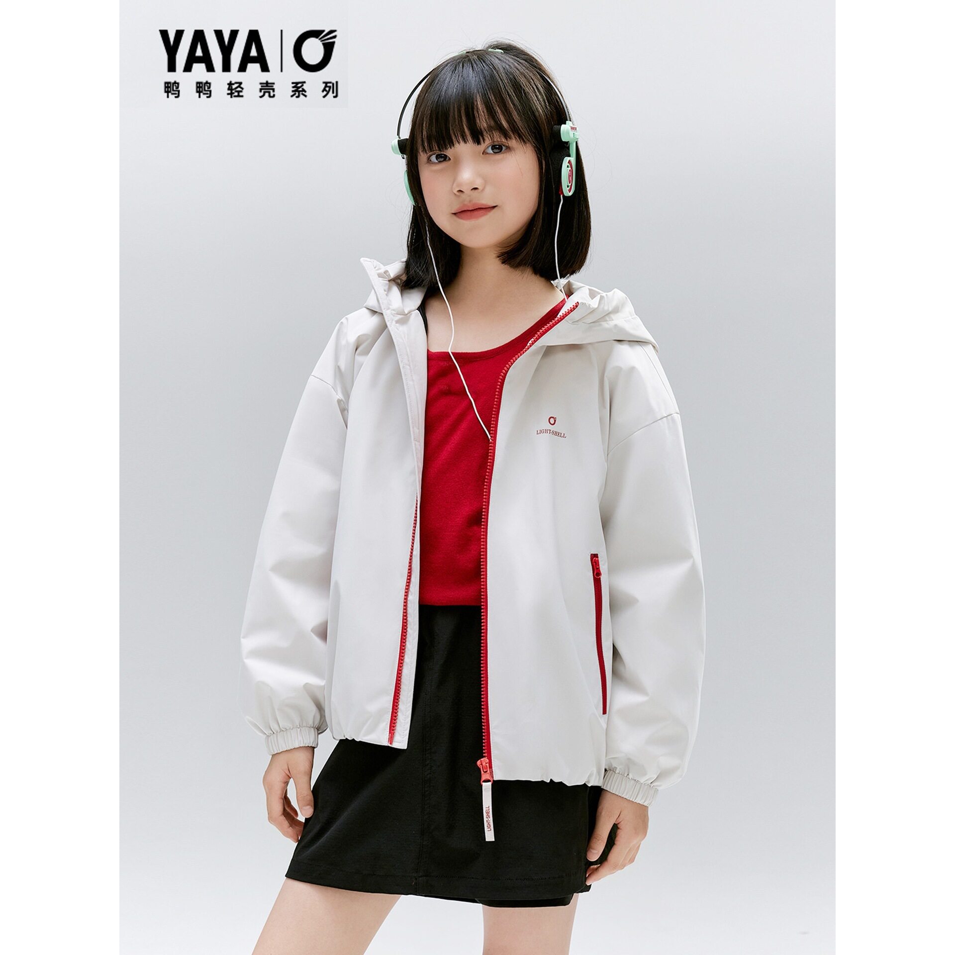 鸭鸭童装连帽轻薄短款羽绒服2026新款男童女童保暖休闲百搭外套潮