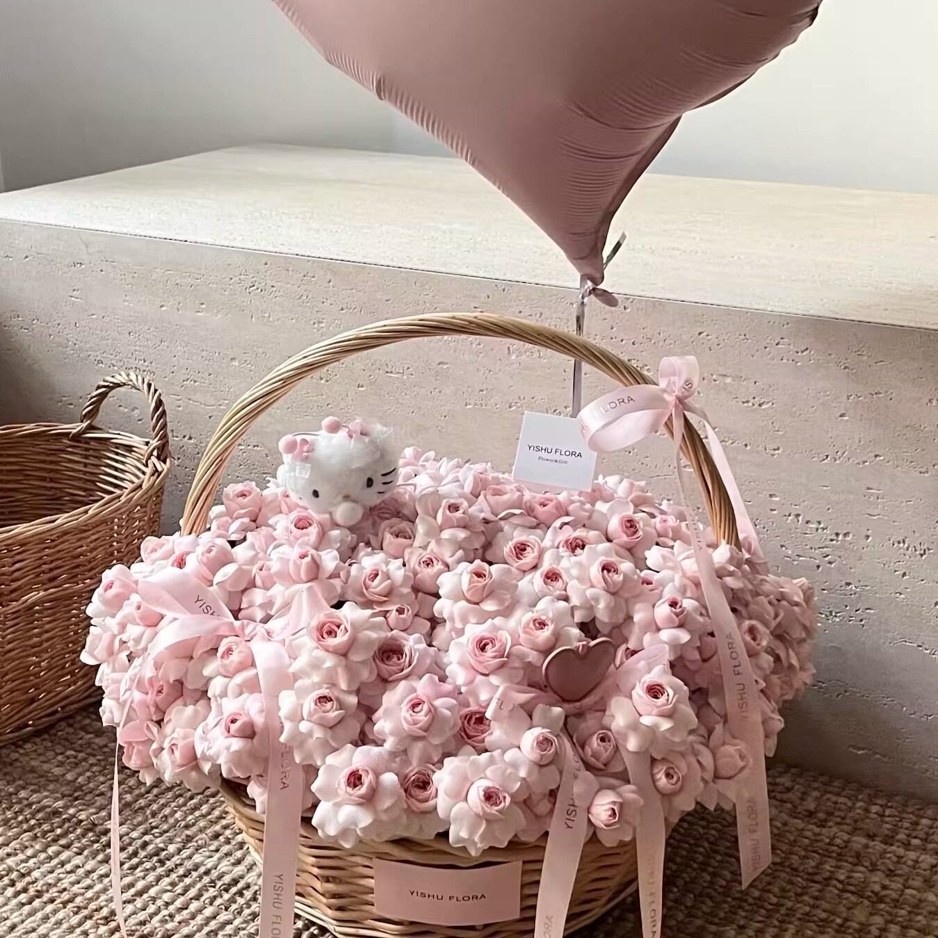 三茶花事生日玫瑰鲜花花篮绣球