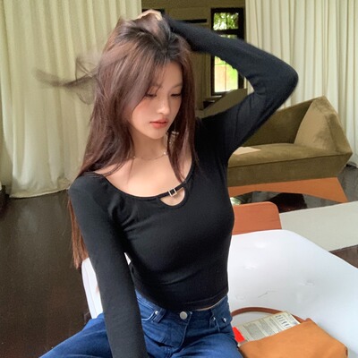 HeartyBite 2025秋冬新款设计感曲线u领镂空T恤纯色打底衫百搭修